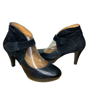 Indigo Clarks Black Leather Heeled Comfort Shoes Sz 8 Ankle Strap Feminine